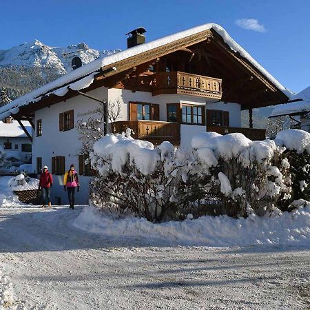Ferienwohnungen Kir Royal Krün Exterior foto